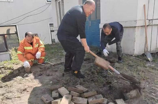 1715067768777202.jpg 撫安1.jpg