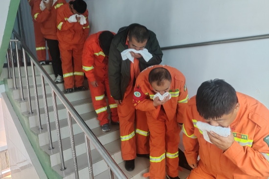 1728525041991961.jpg 撫安林場舉辦在崗職工安全知識學(xué)習(xí)教育培訓(xùn)班.jpg